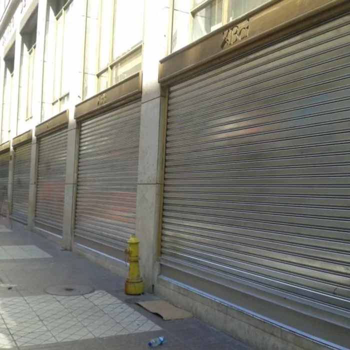CORTINAS METÁLICAS PUENTE ALTO