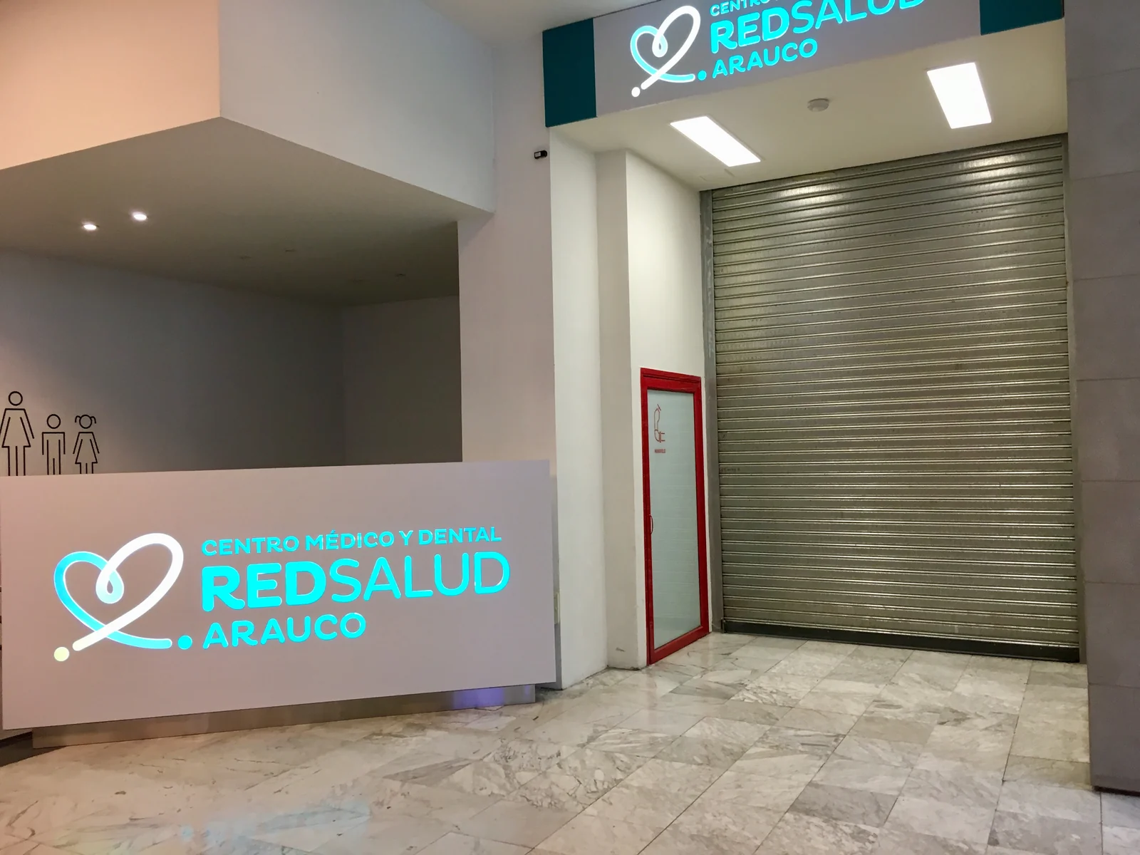 Cortinas metálicas Red Salud Parque Arauco