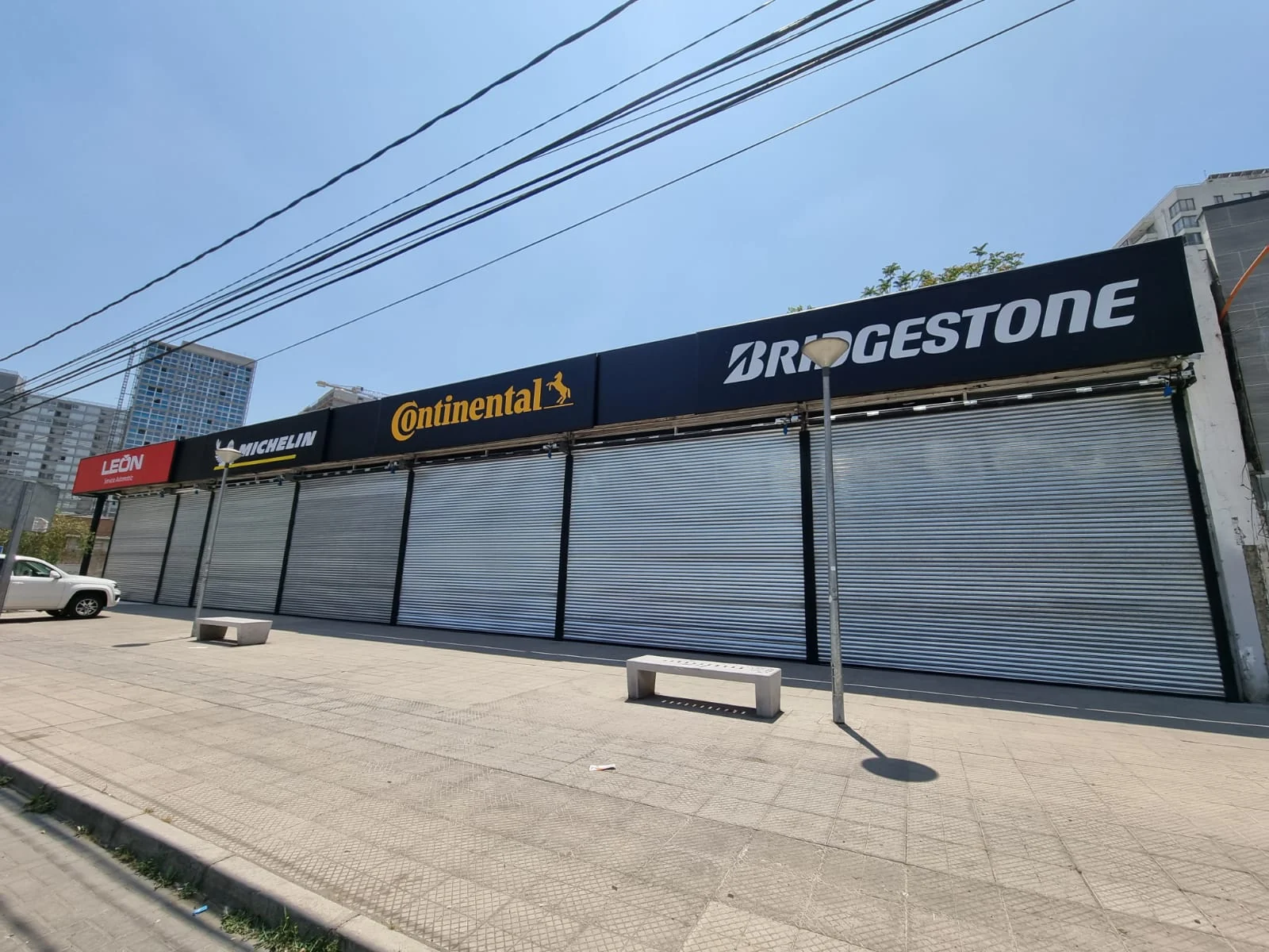 Cortinas metálicas Serviteca León